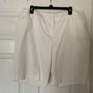 White Apt. 9 Bermuda Shorts NWT